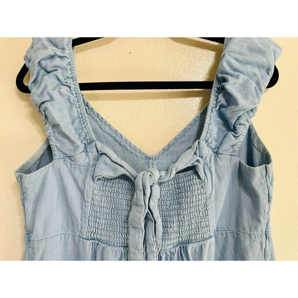 Old Navy Women's Chambray Tiered Maxi Dress with Cap Sleeves and Pockets, Size L - Picture 5 of 6